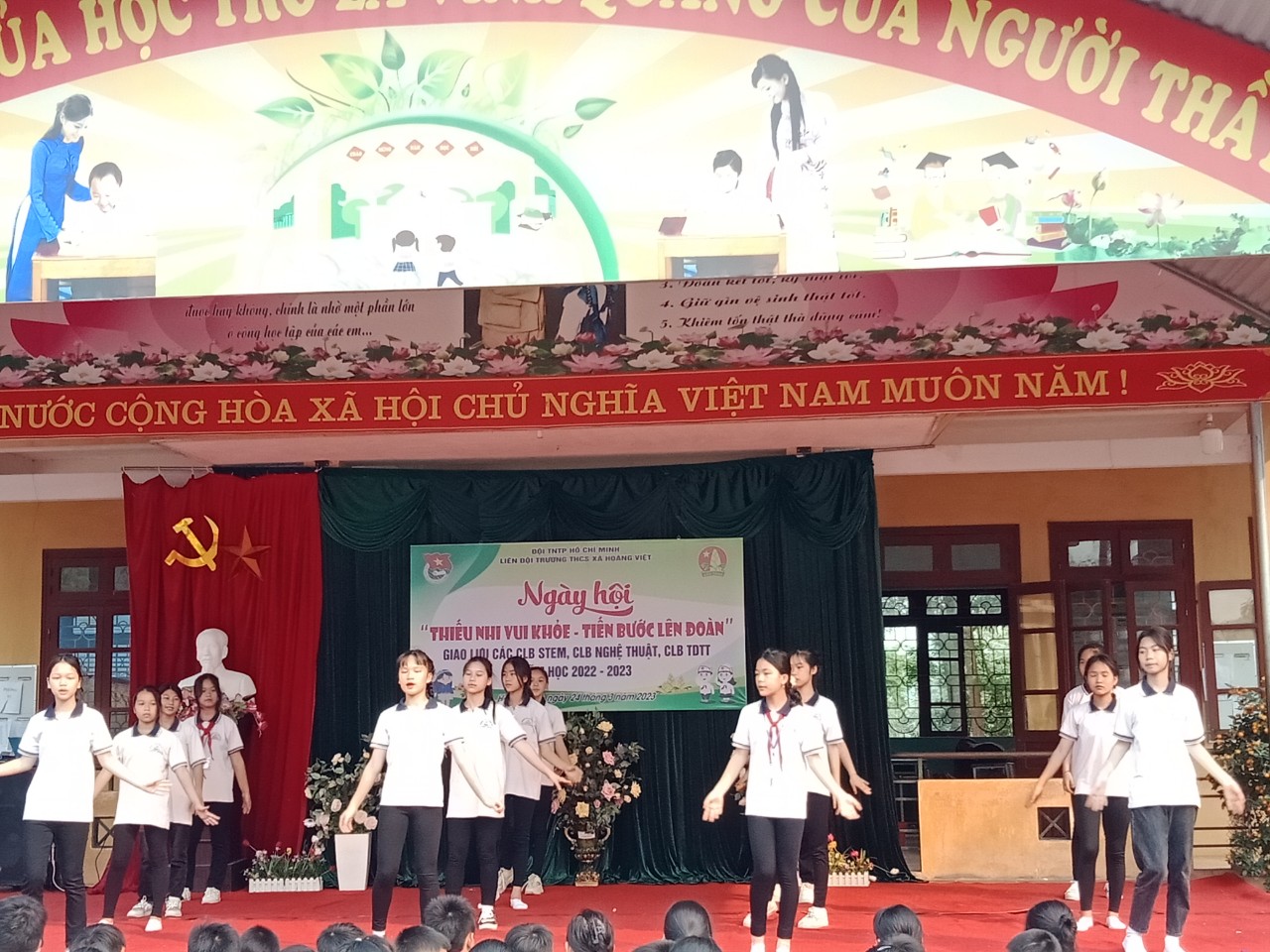 Tổ chức Ngày hội “Tiến bước lên Đoàn”  Chào mừng kỷ niệm 92 năm ngày thành lập Đoàn TNCS Hồ Chí Minh (26/3/1931 – 26/3/2023)